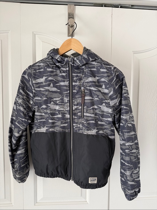 OshKosh B'gosh Other - OshKosh B'gosh Gray and Black shark Patterned Hooded Jacket